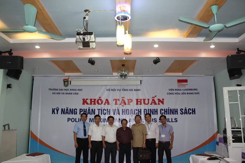 Khóa Tập huấn “Kỹ năng phân tích và hoạch định chính sách” tại Hà Nam
